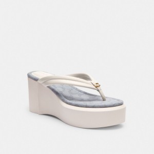 Coach Franki Flip Flop In Signature Jacquard Blancas | COH865901