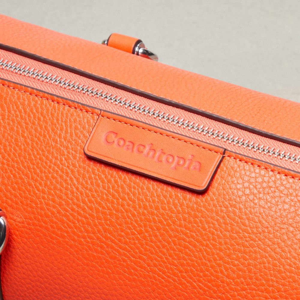 Coach Barrel Bag In Pebbled Coachtopia Leather Naranjas | COH864727