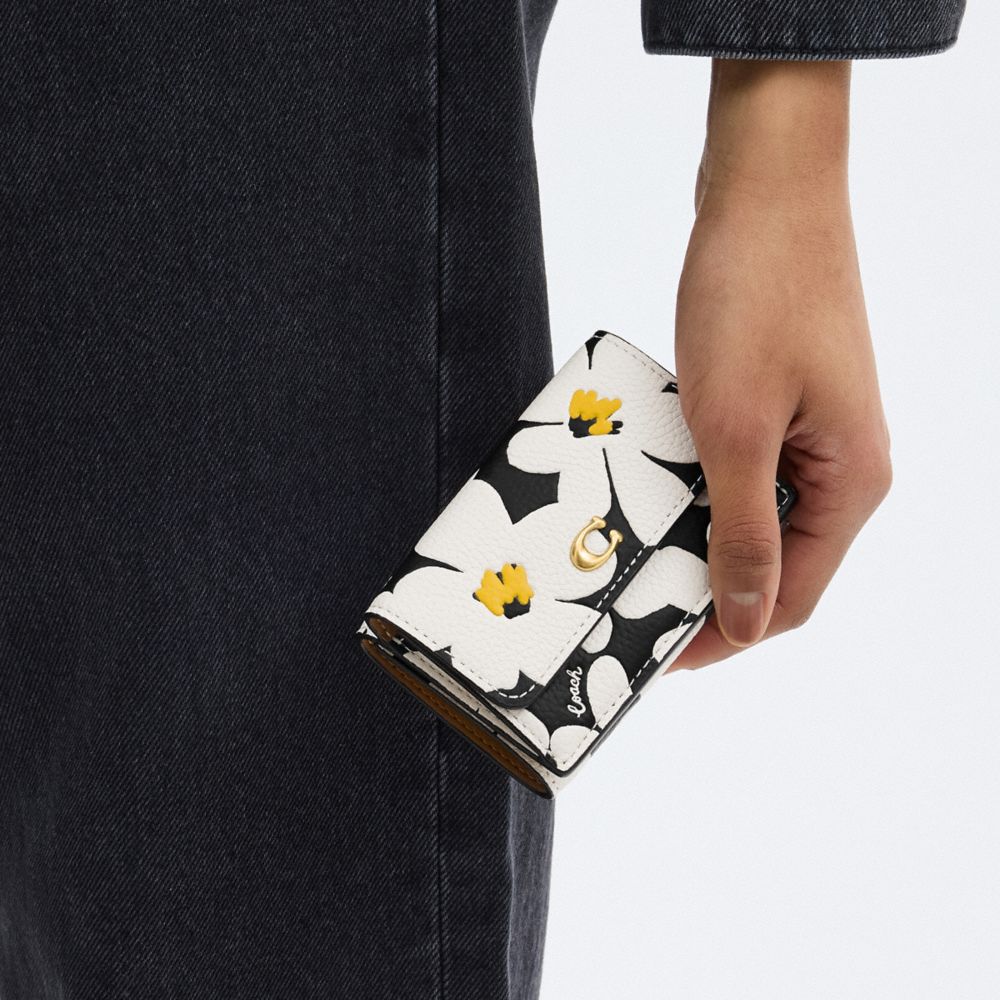 Coach Essential Mini Trifold Wallet With Floral Print Multicolor | COH865590