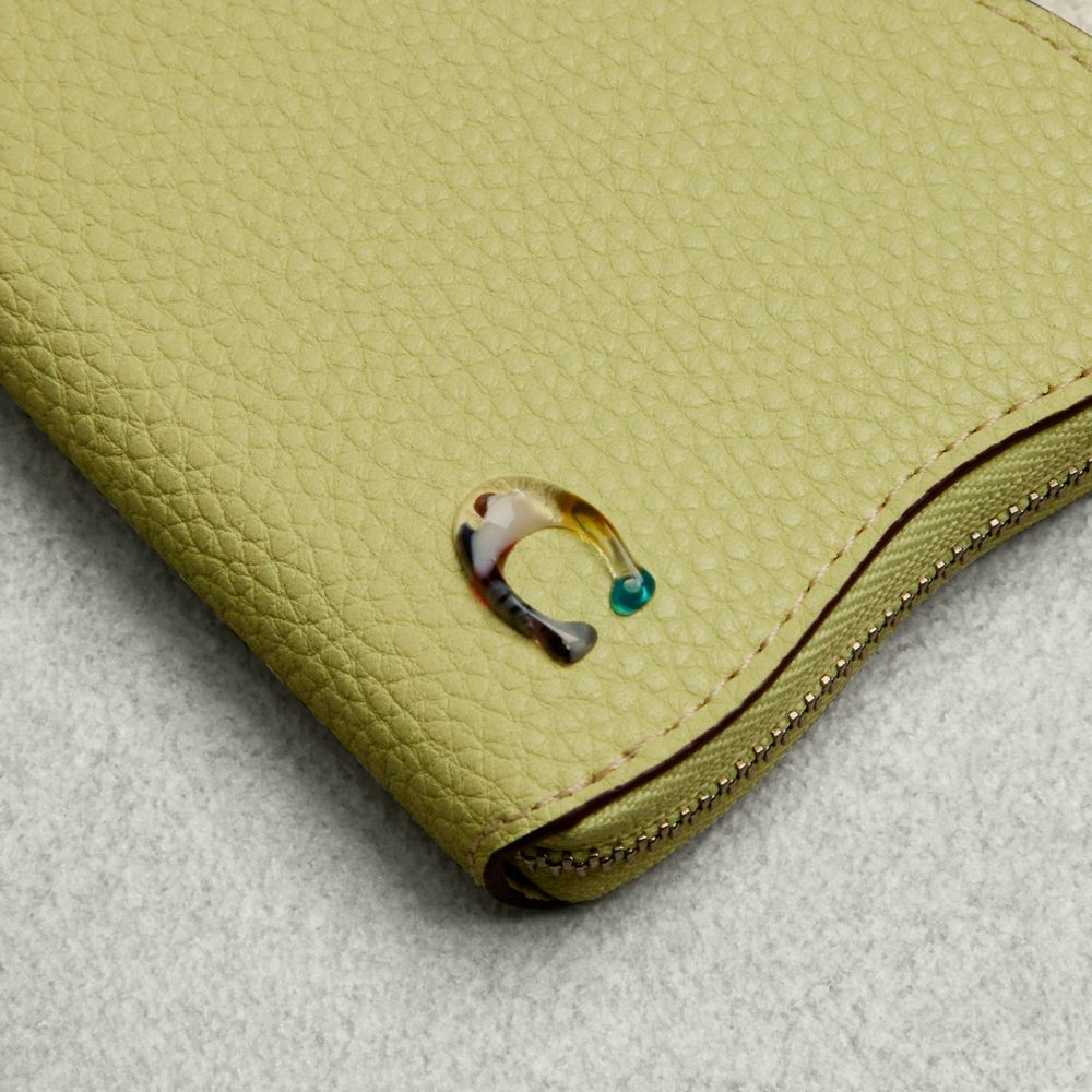 Coach Wavy Zip Around Wallet In Coachtopia Leather Verde Claro | COH865531