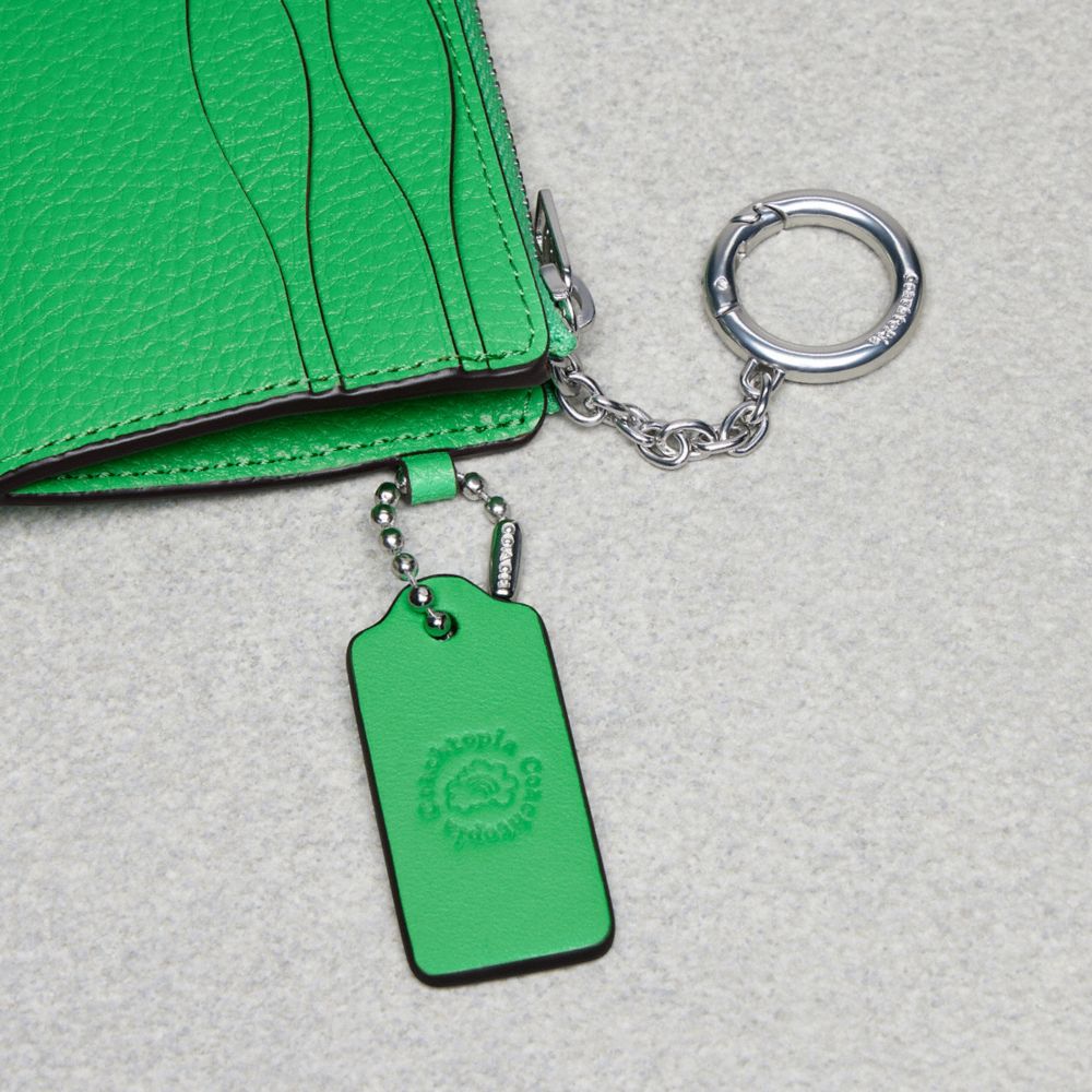 Coach Wavy Zip Card Case In Pebbled Coachtopia Leather With Key Ring Verde | COH865560