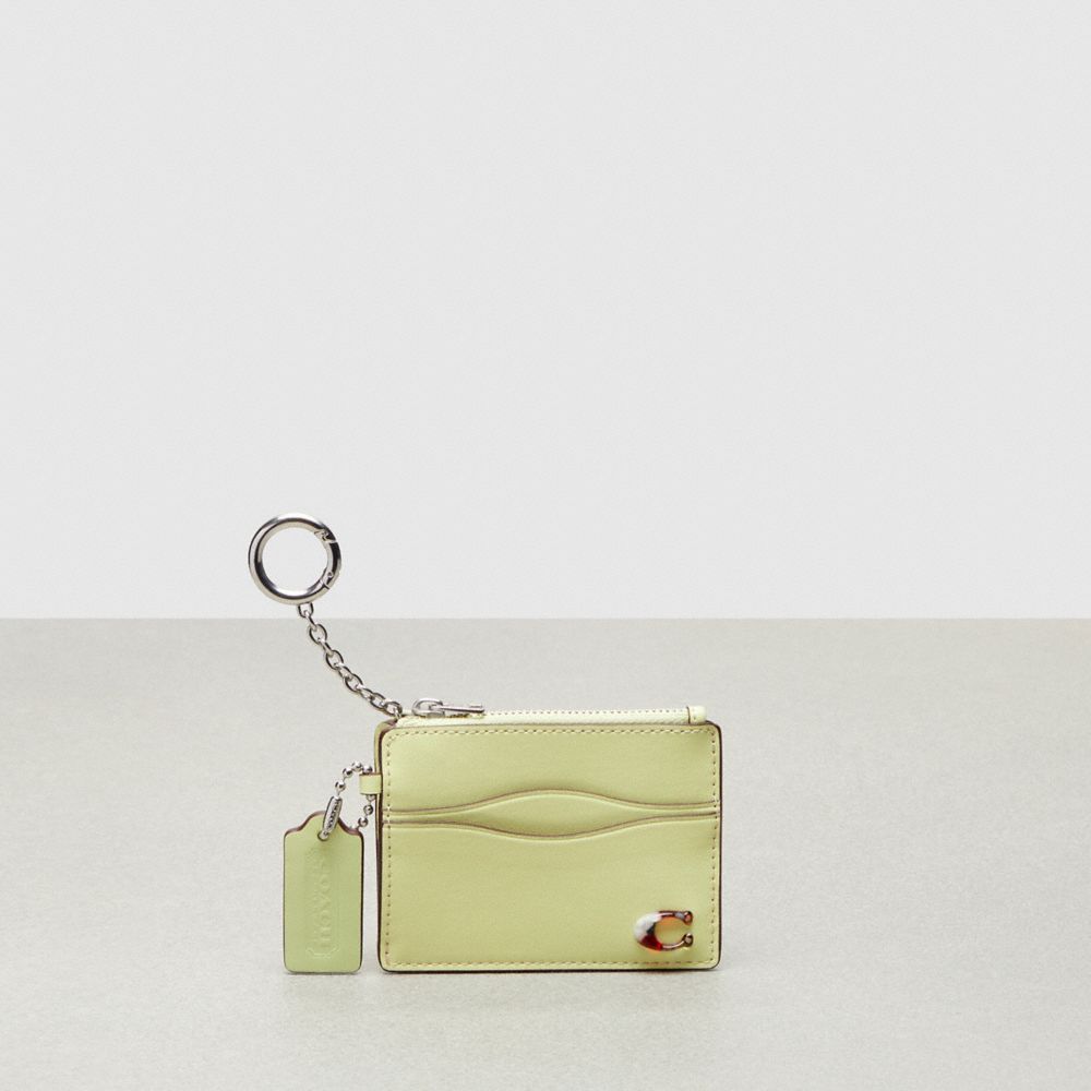 Coach Wavy Zip Card Case With Key Ring In Smooth Coachtopia Leather Verde Claro | COH865674